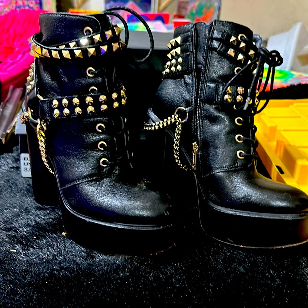 Jessica Simpson platform booties size 8